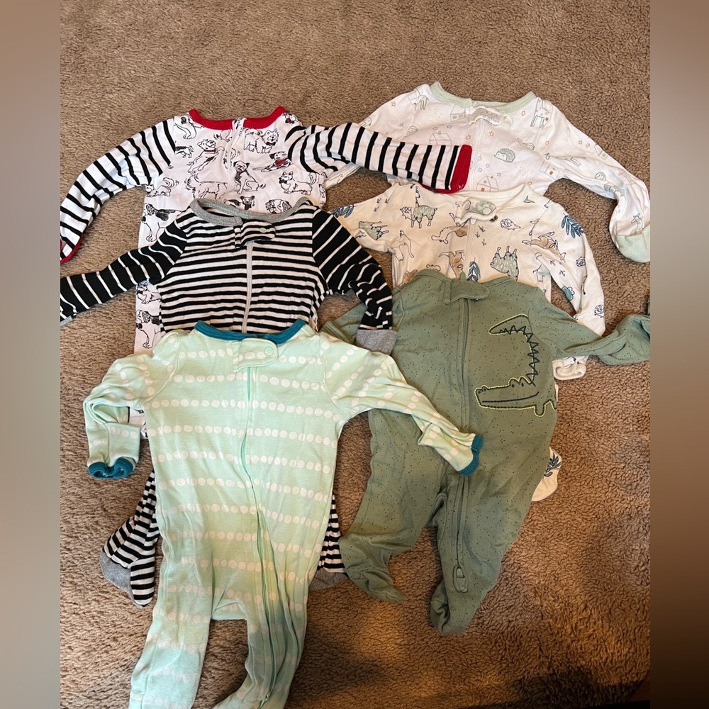 Gender neutral newborn zip sleepers